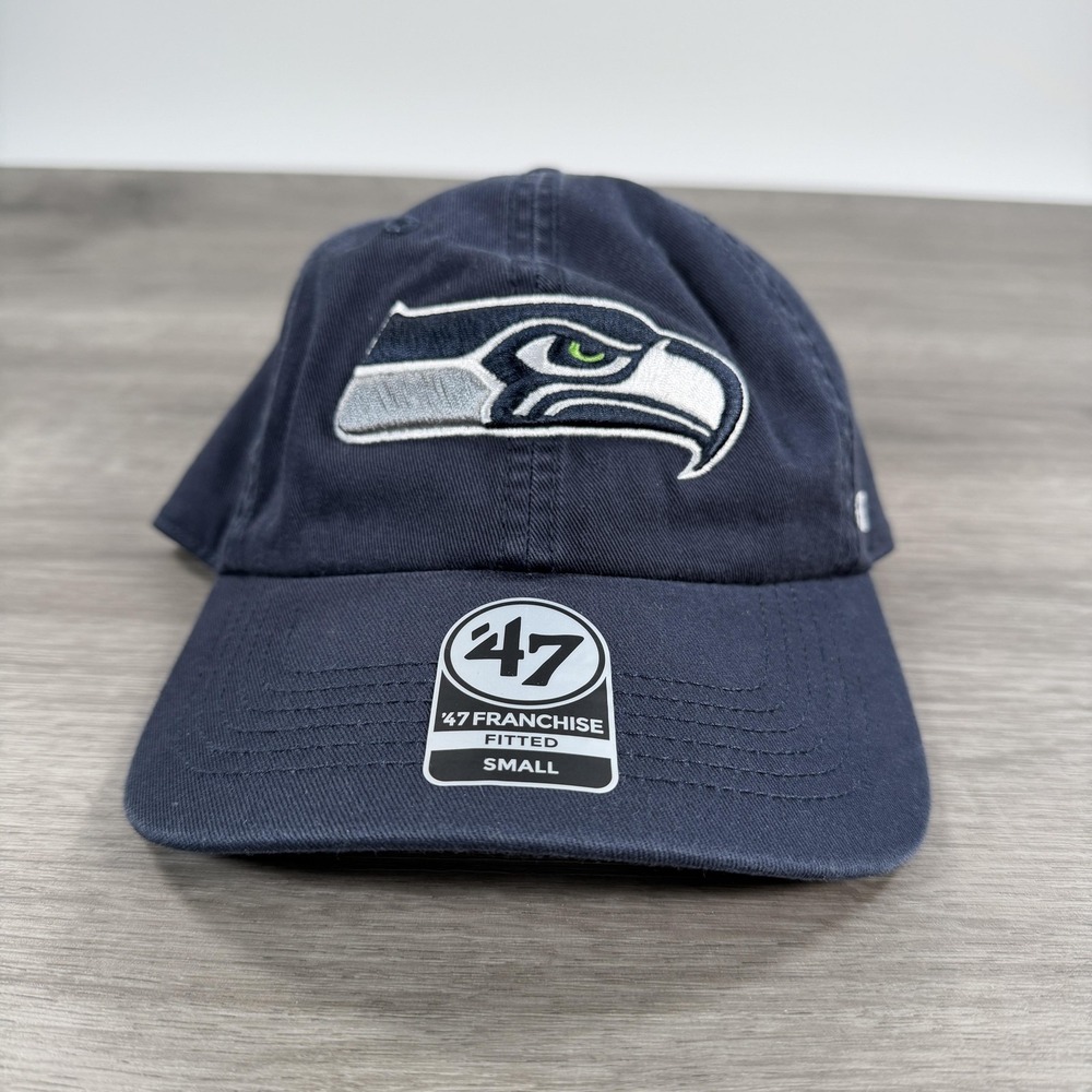 Seattle Seahawks Hat Cap Fitted Small Navy NFL Franchise Classic Mens